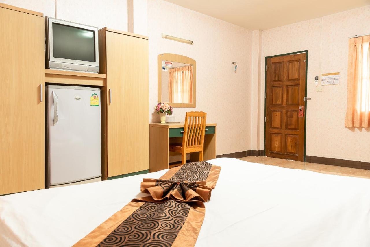 Pn Gold Resort Bangsaen Екстериор снимка