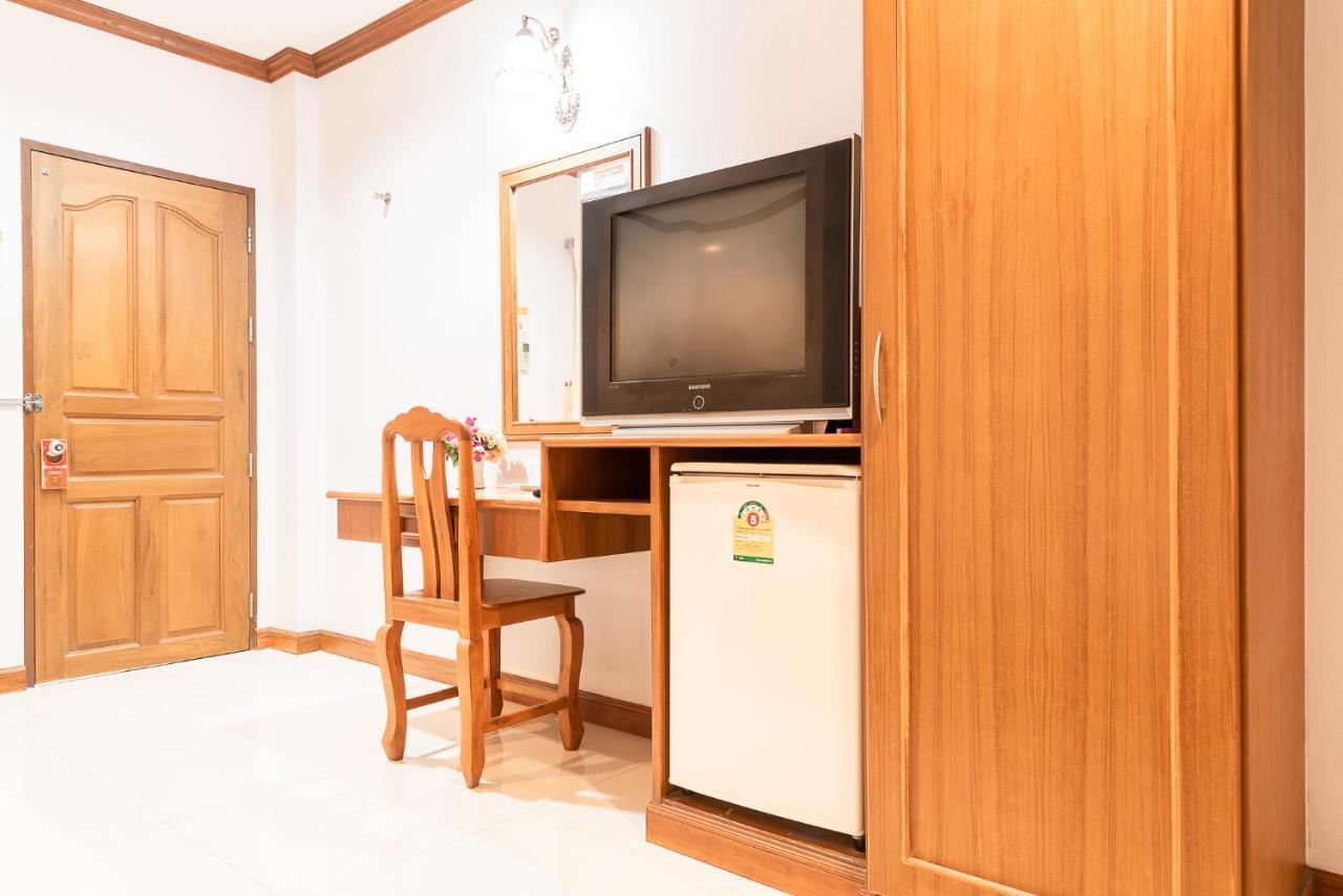 Pn Gold Resort Bangsaen Екстериор снимка