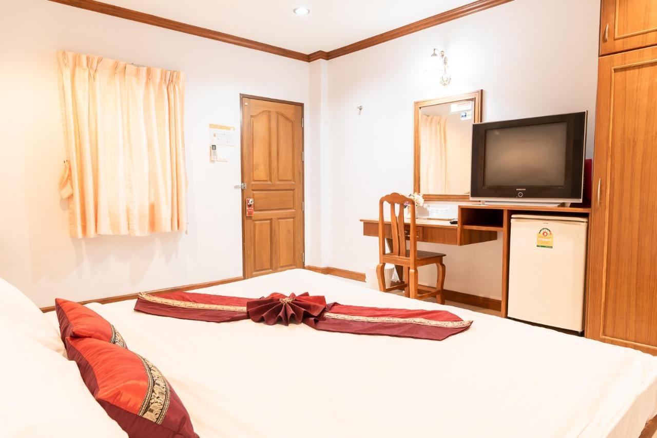 Pn Gold Resort Bangsaen Екстериор снимка