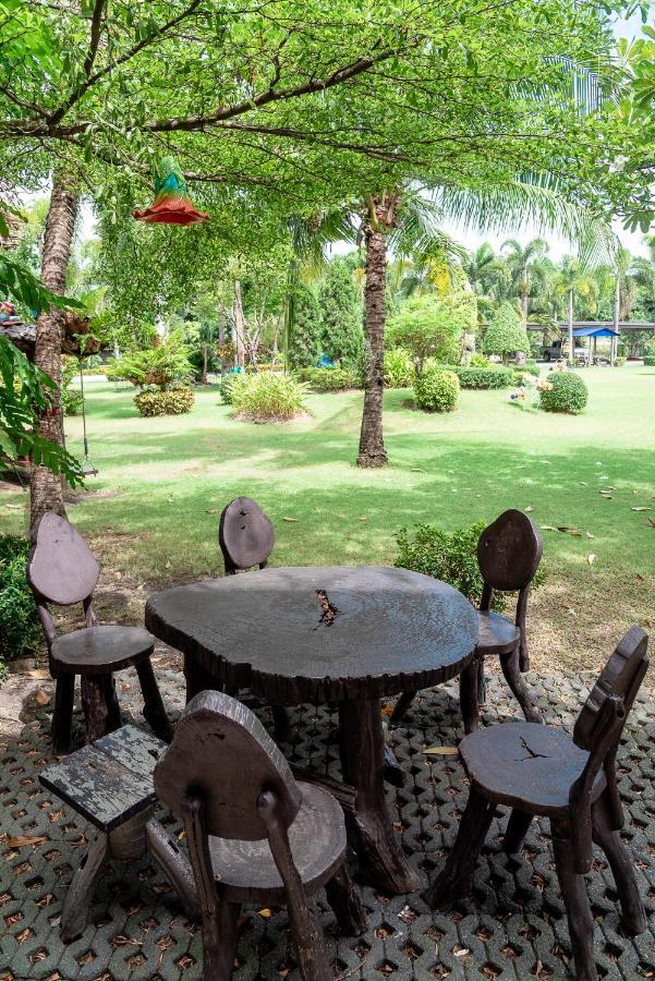 Pn Gold Resort Bangsaen Екстериор снимка