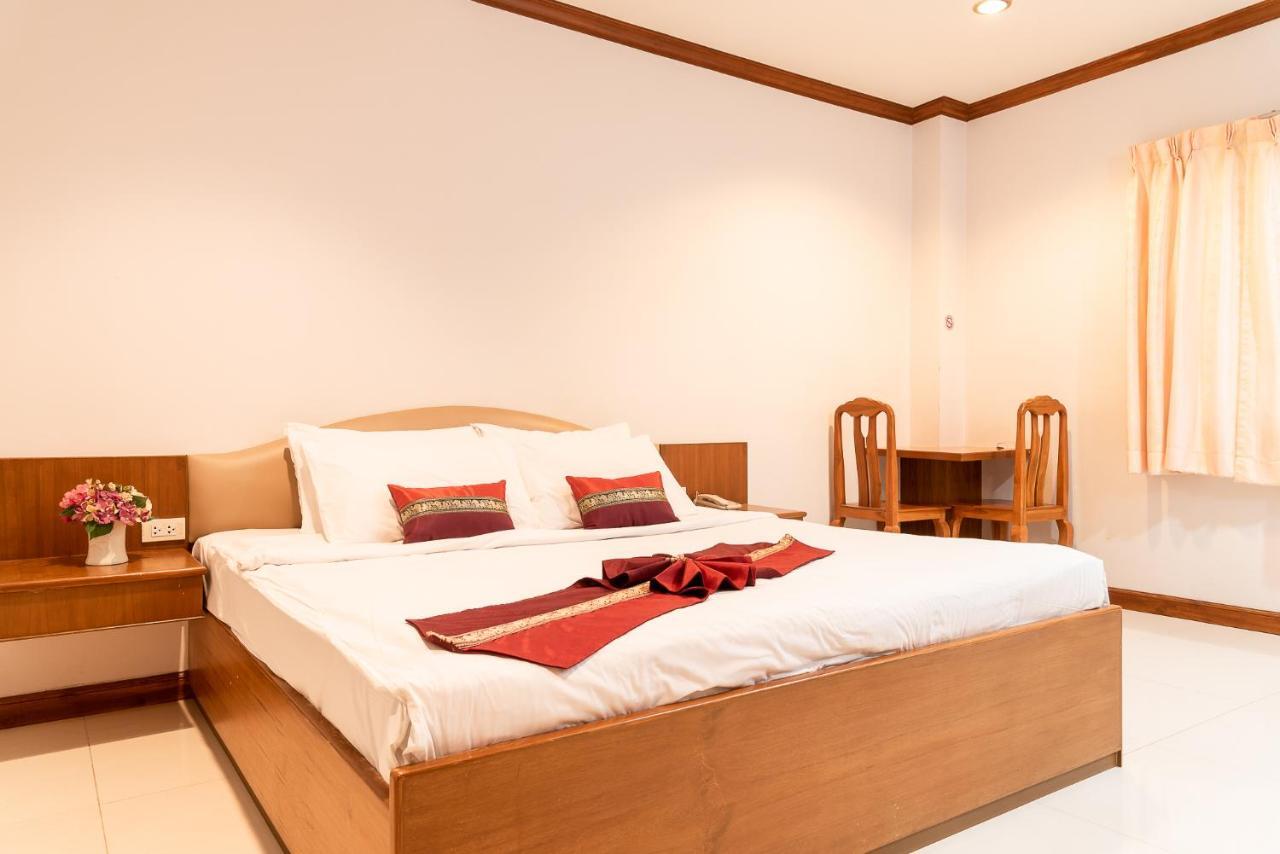 Pn Gold Resort Bangsaen Екстериор снимка