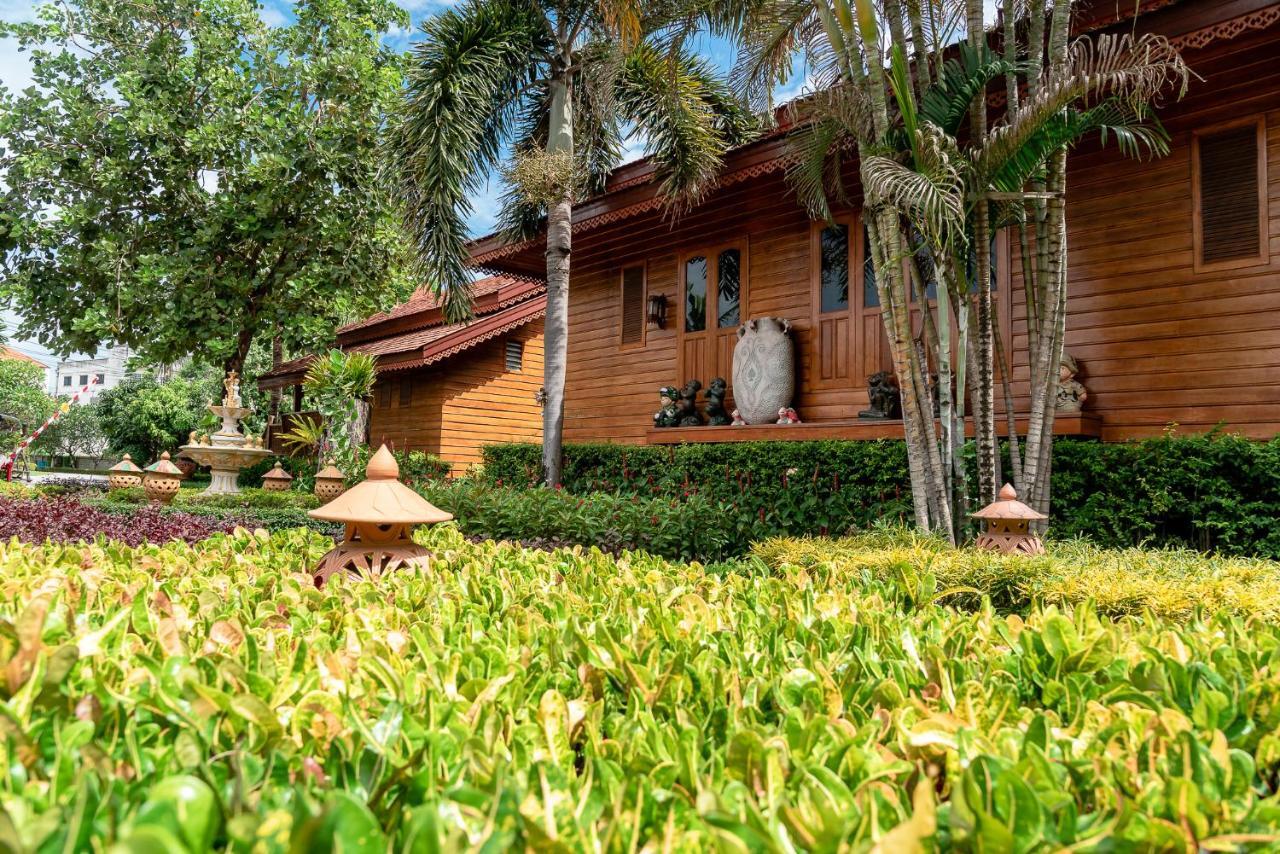 Pn Gold Resort Bangsaen Екстериор снимка