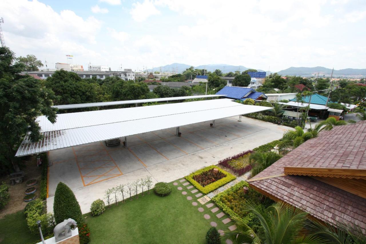 Pn Gold Resort Bangsaen Екстериор снимка