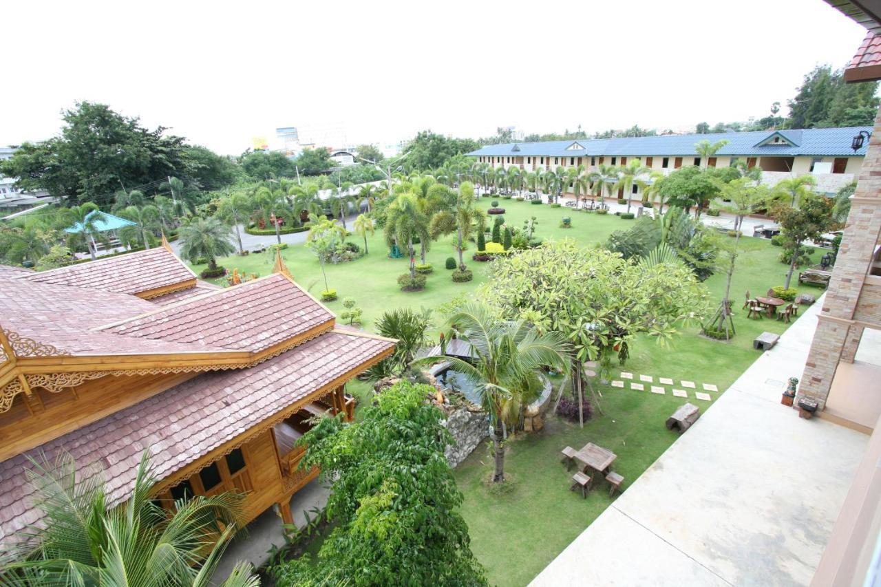 Pn Gold Resort Bangsaen Екстериор снимка