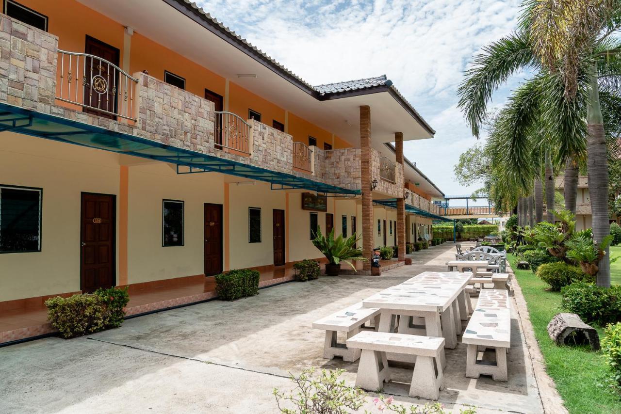 Pn Gold Resort Bangsaen Екстериор снимка